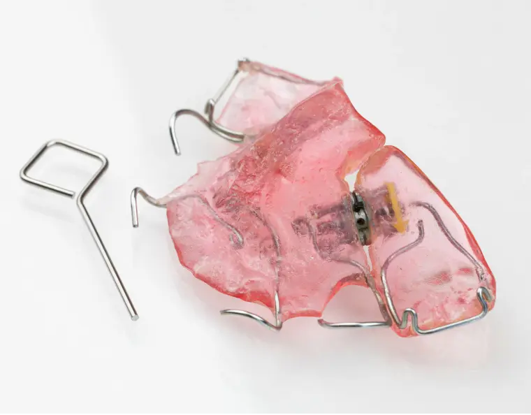 拡大床矯正装置